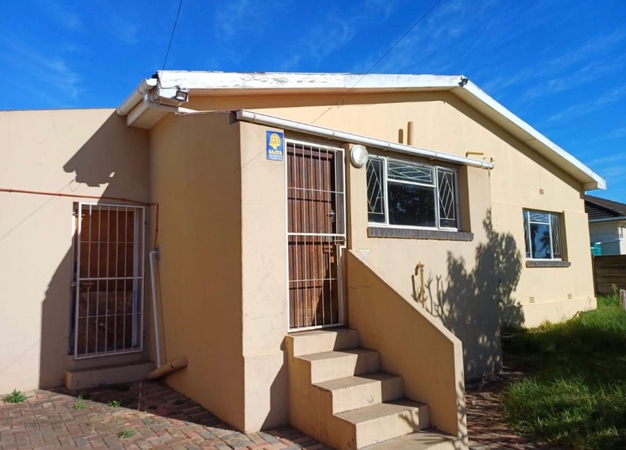 3 Bedroom Property for Sale in Bothasrus Eastern Cape